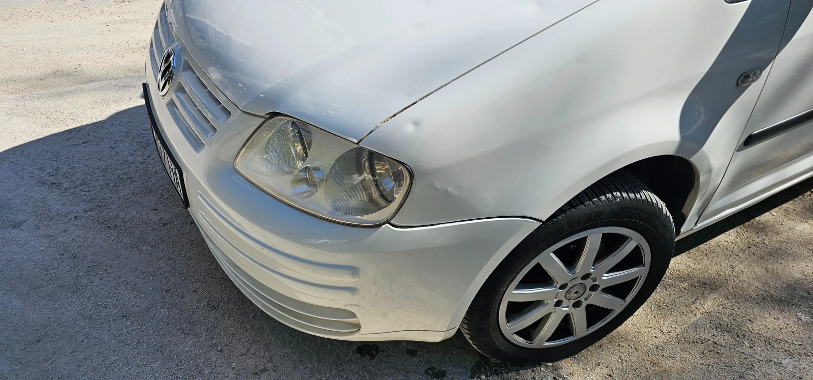 VW Caddy фабричен метан, снимка 6 - Автомобили и джипове - 54443185