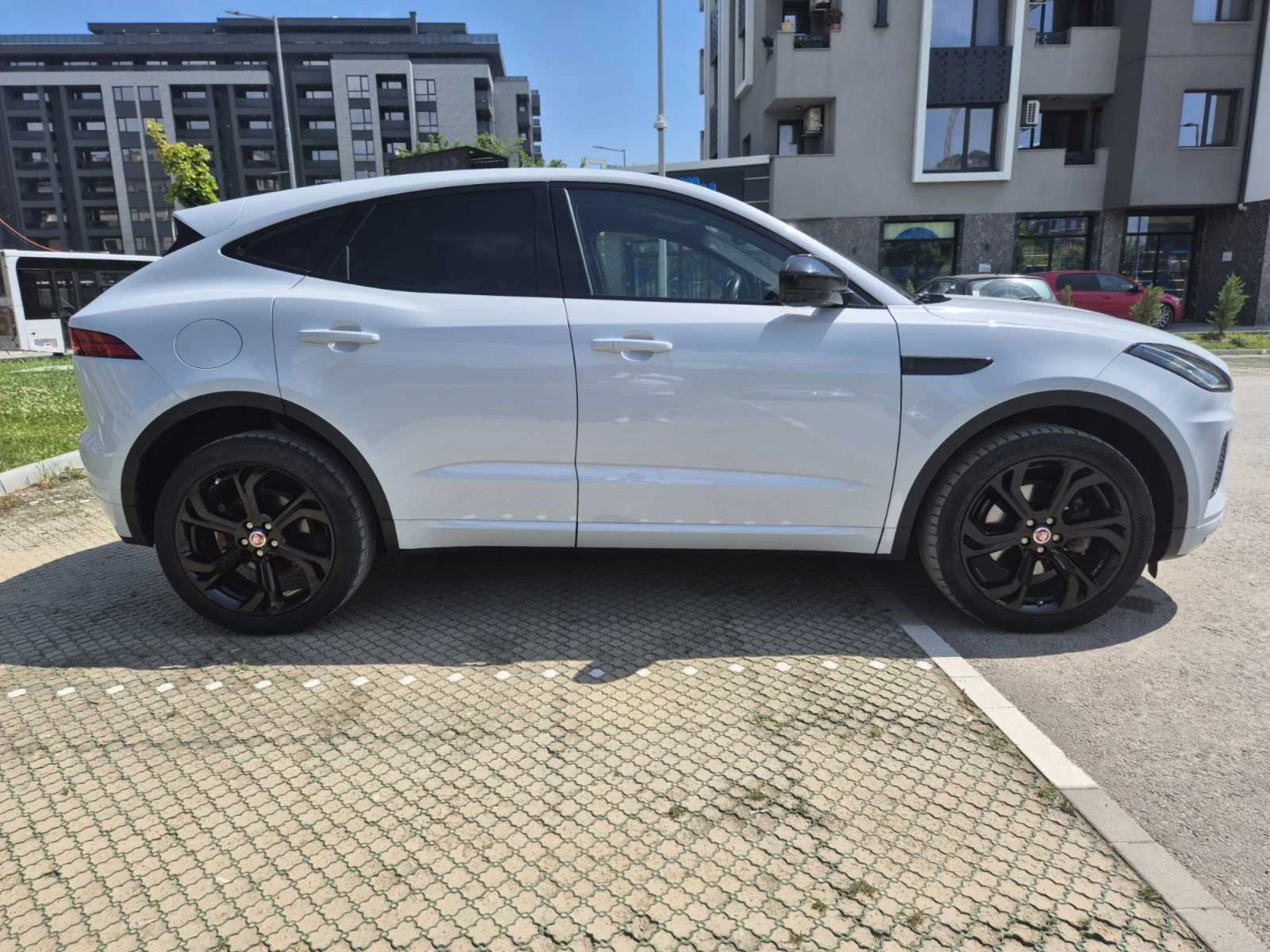 Jaguar E-pace 2.0 DIESEL 180 R-Dynamic 4x4 | Mobile.bg � ����������� 6