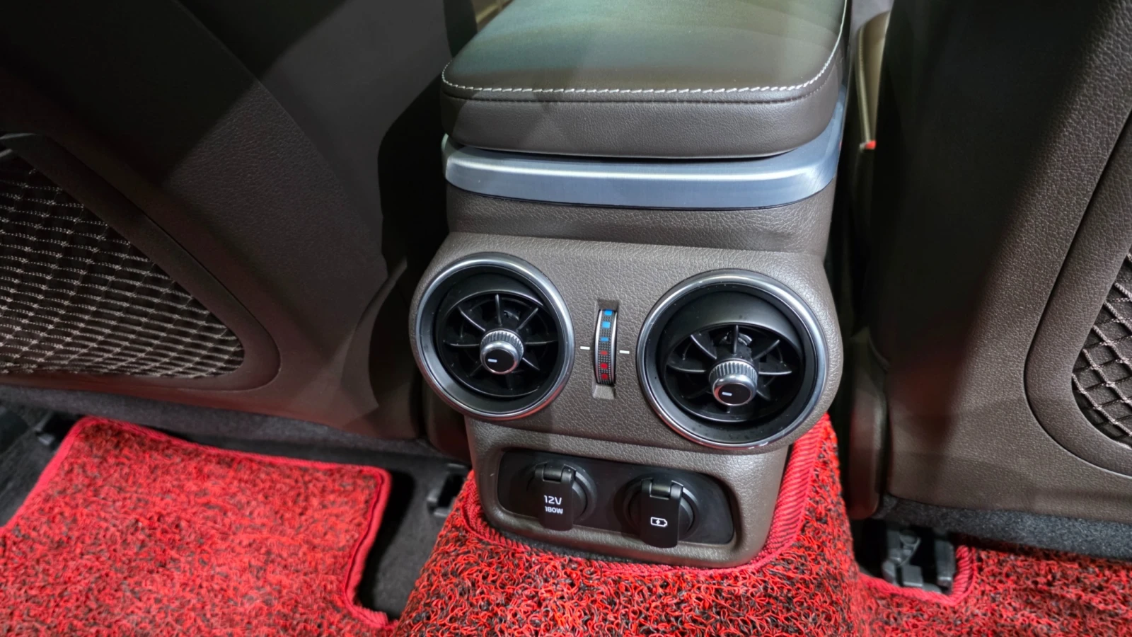 Kia Stinger Masters | HUD | 360 Камера | Harman Kardon, снимка 17 - Автомобили и джипове - 54812153