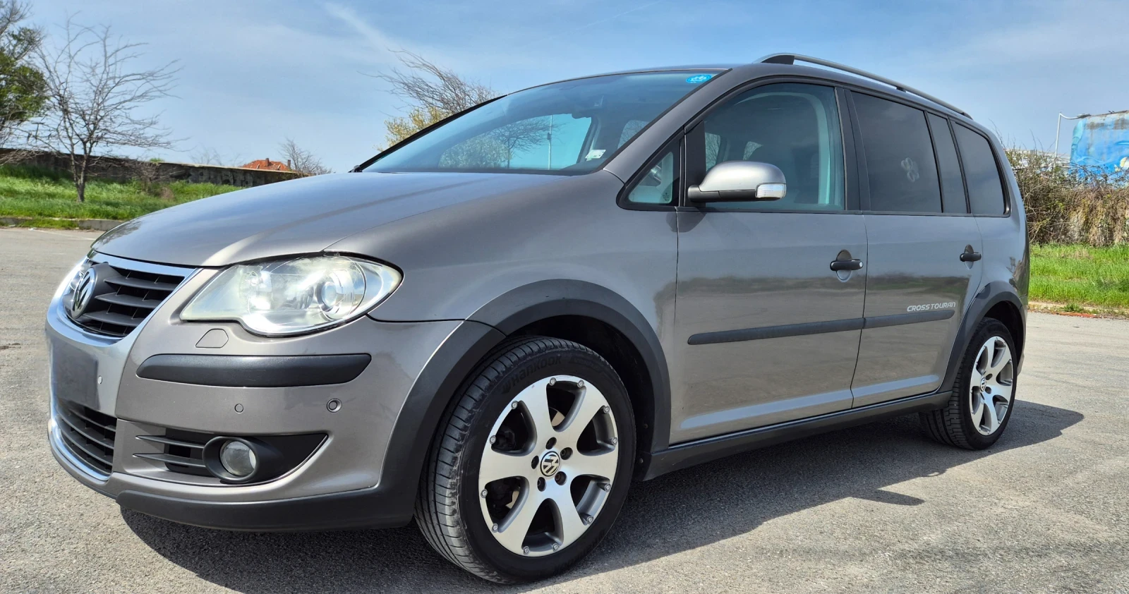VW Touran 2.0 tdi Cross, снимка 2 - Автомобили и джипове - 55093757