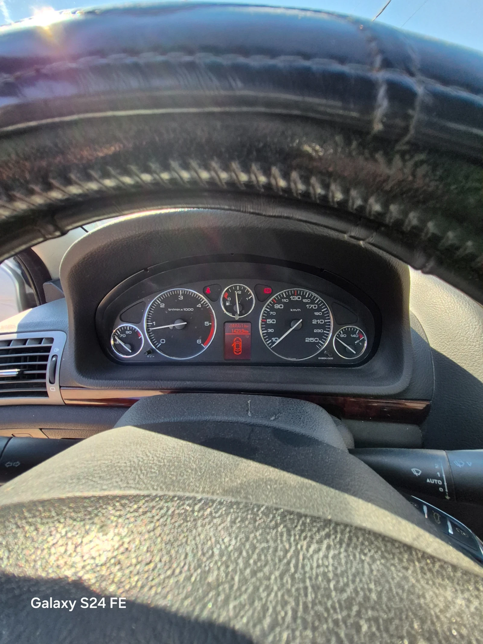 Peugeot 407 2.0 140 кс. Дизел , снимка 11 - Автомобили и джипове - 55137786