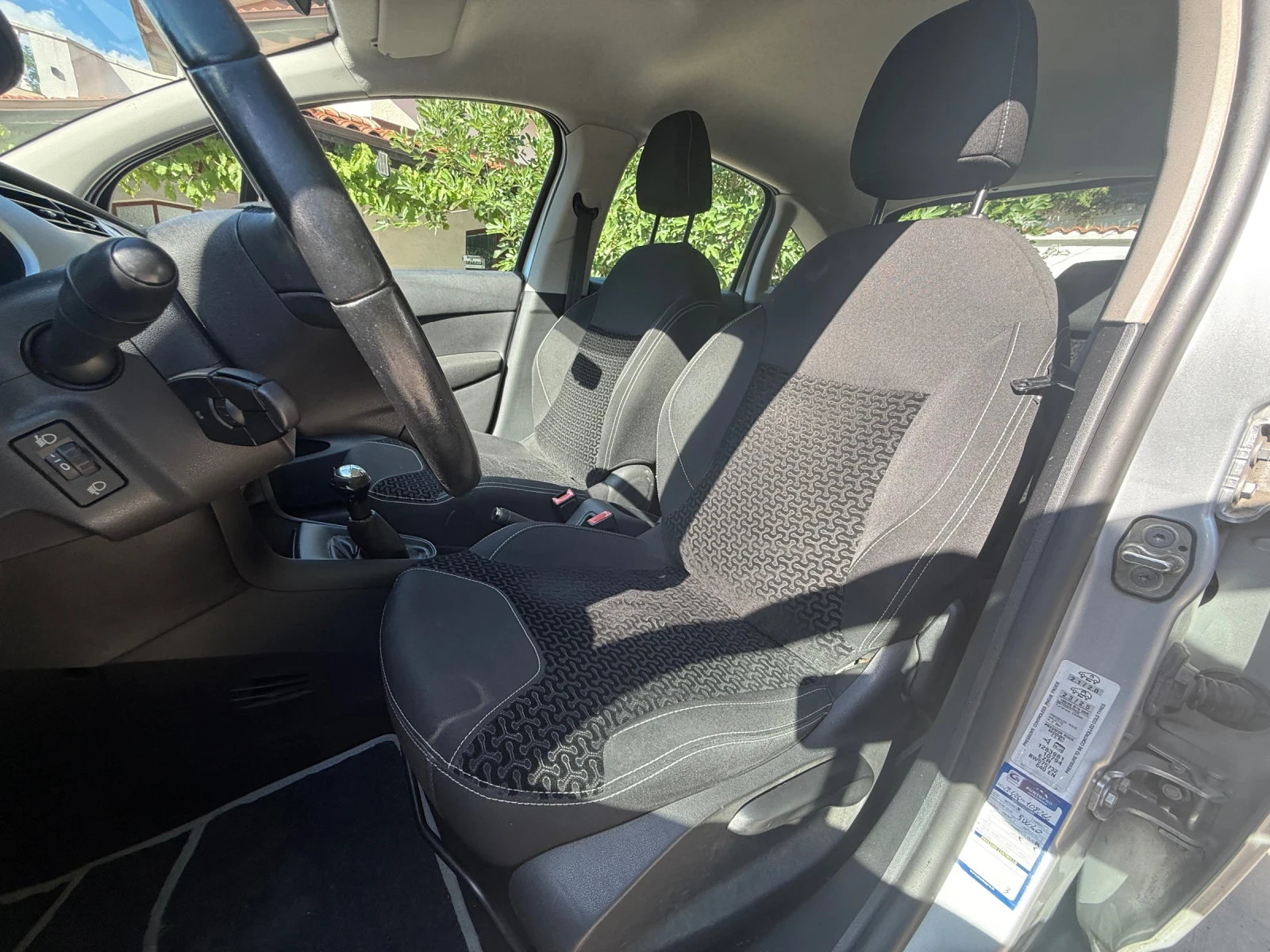 Citroen C3 1.1i* 4 цилиндъра* 121 000км.* , снимка 8 - Автомобили и джипове - 55282990