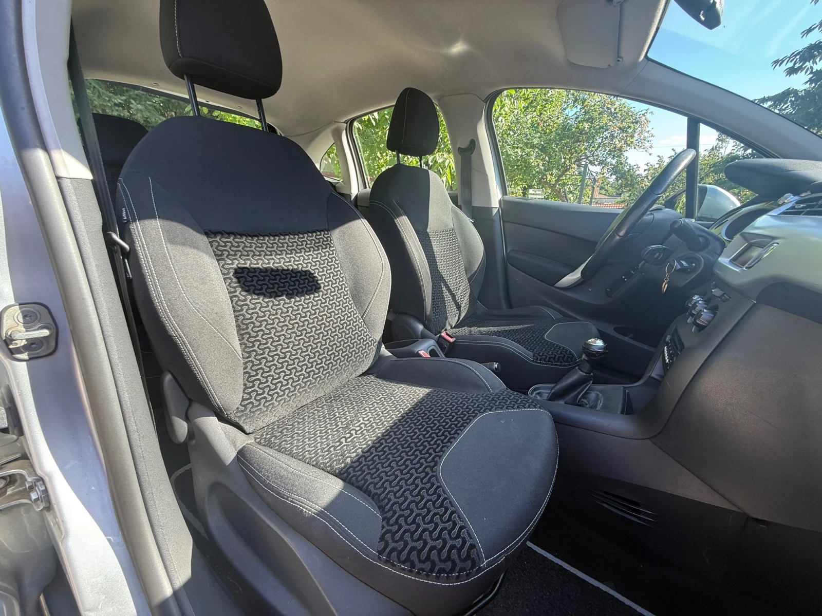 Citroen C3 1.1i* 4 цилиндъра* 121 000км.* , снимка 11 - Автомобили и джипове - 55282990