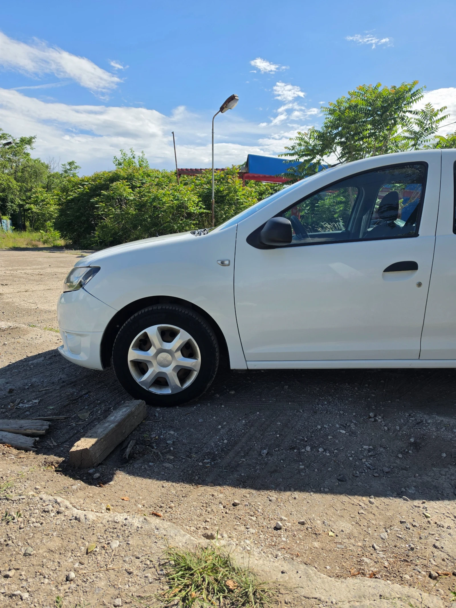 Dacia Sandero, снимка 6 - Автомобили и джипове - 55376155