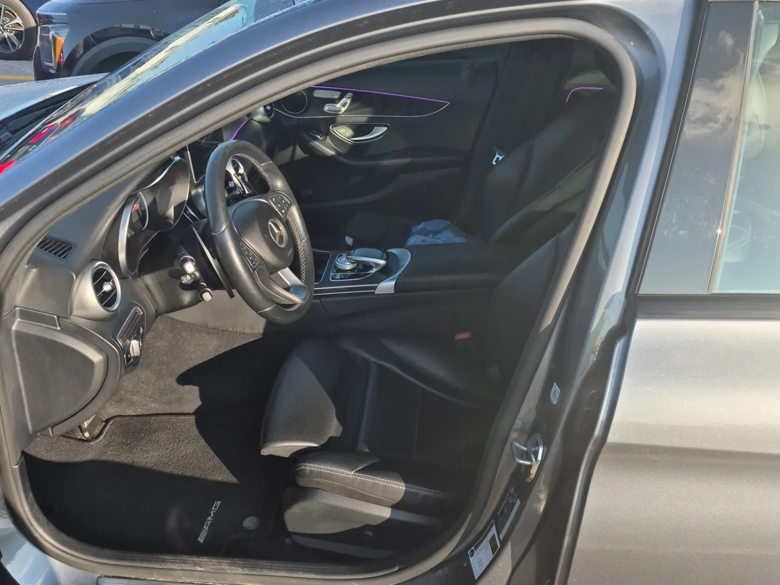 Mercedes-Benz C 300 / CARFAX / АВТОКРЕДИТ , снимка 5 - Автомобили и джипове - 55831867