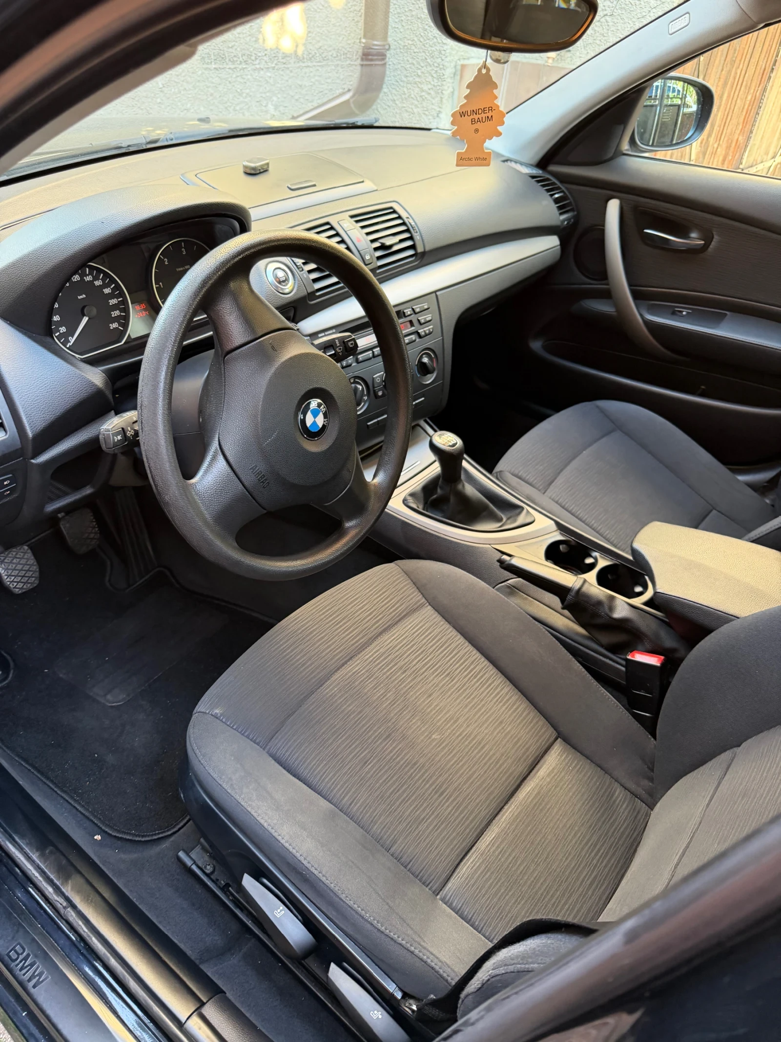 BMW 116, снимка 5 - Автомобили и джипове - 56106095
