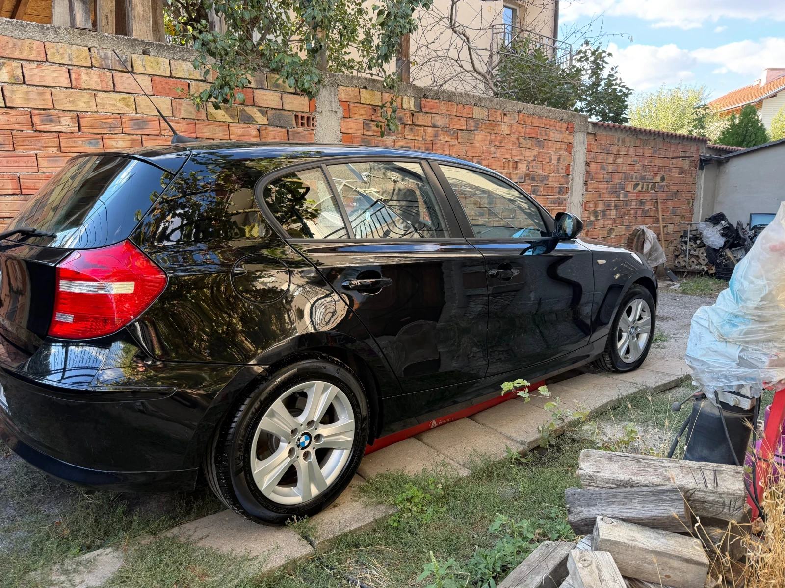 BMW 116, снимка 3 - Автомобили и джипове - 56106095