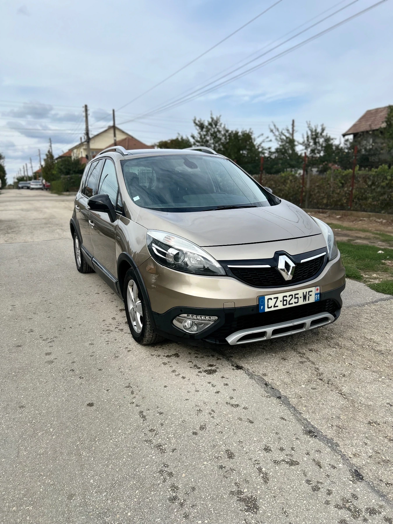 Renault Scenic, снимка 2 - Автомобили и джипове - 56406662