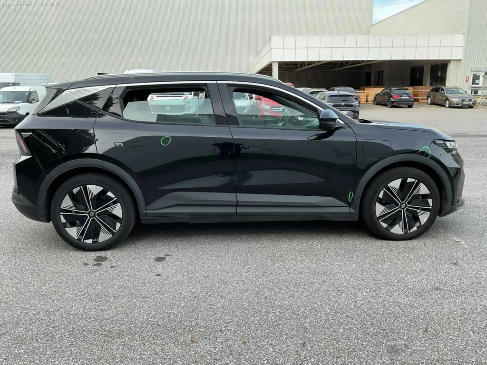 Renault Scenic E-Tech Evolution 67kWh 27 870км, снимка 4 - Автомобили и джипове - 56429479