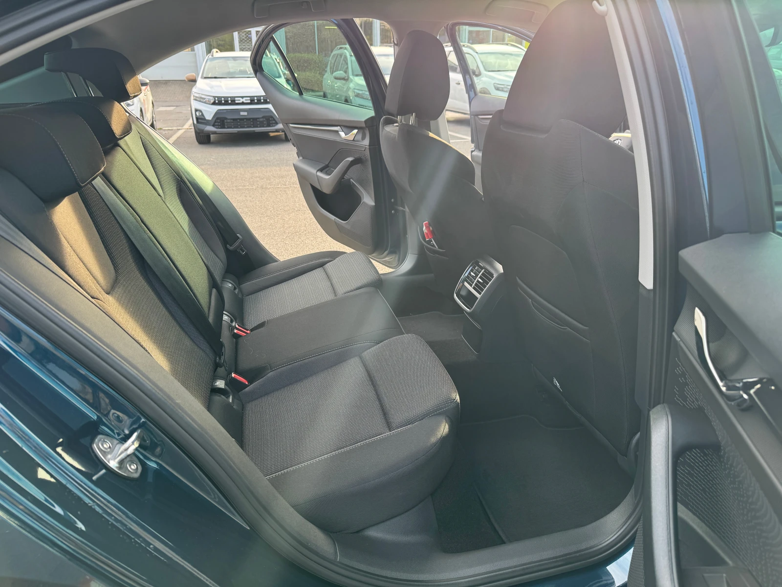 Skoda Octavia 1.5 TSI m-HEV DSG | Mobile.bg � ����������� 10
