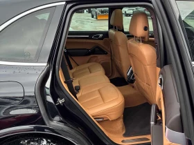 Porsche Cayenne Turbo  CARFAX, снимка 11