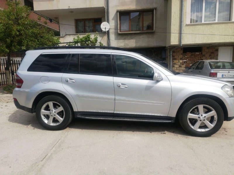 Mercedes-Benz GL 420 CDI, снимка 3 - Автомобили и джипове - 47205097