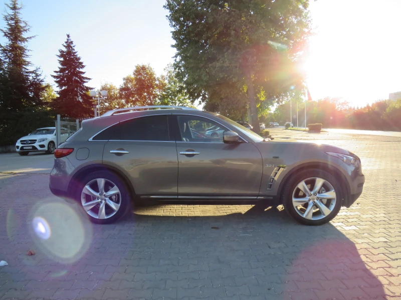 Infiniti QX70 S* * * 3.0DIESEL V6 4x4 FULL* * * , снимка 4 - Автомобили и джипове - 47600966