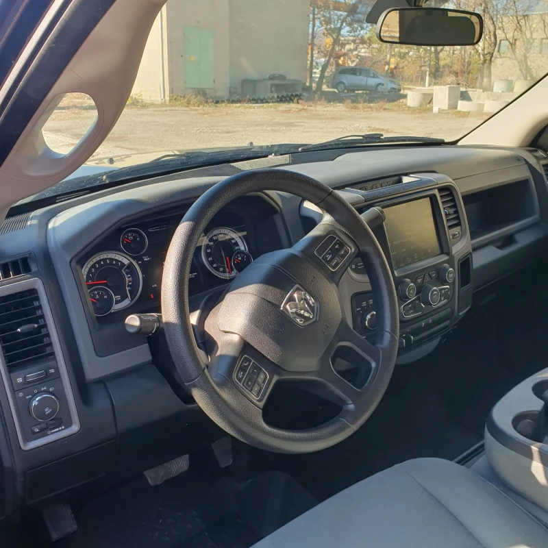 Dodge RAM 1500, снимка 10 - Автомобили и джипове - 47998912