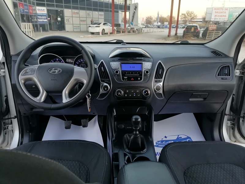 Hyundai IX35, снимка 13 - Автомобили и джипове - 48042834