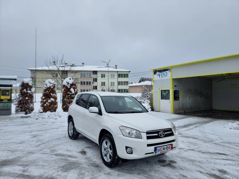 Toyota Rav4 2.2D4D* 4X4* 150kc, снимка 4 - Автомобили и джипове - 49248527