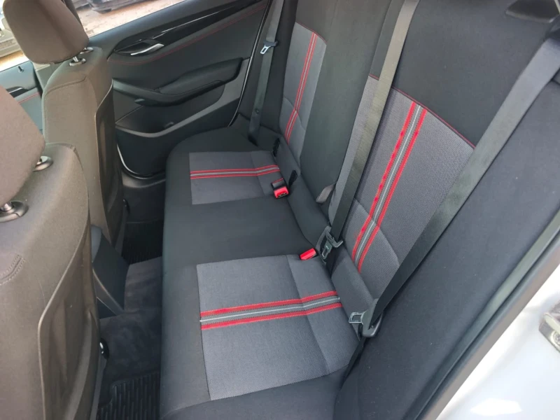 BMW X1 Sdrive18d* Sport салон* ОТЛИЧЕН* , снимка 11 - Автомобили и джипове - 52501705