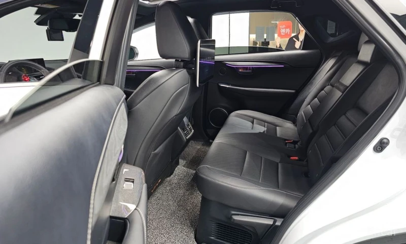 Lexus NX 300, снимка 12 - Автомобили и джипове - 53482633