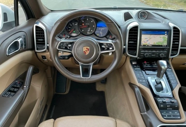 Porsche Cayenne 3.0 DIESEL ПАНОРАМА - изображение 6