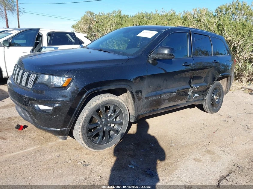 Jeep Grand cherokee 3.6l Altitude 4X4, снимка 2 - Автомобили и джипове - 54098493