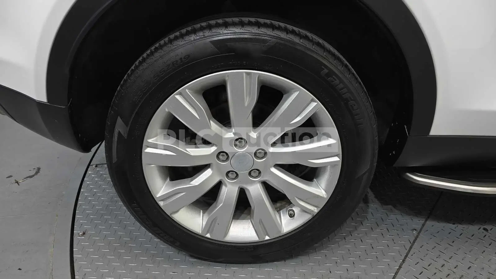 Land Rover Discovery, снимка 5 - Автомобили и джипове - 54176022