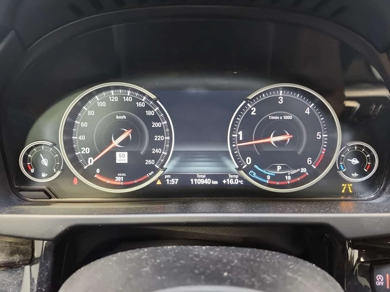 BMW X5 * xDrive35d * ПОДГРЕВИ * H/K * ПАНО * CARFAX, снимка 9 - Автомобили и джипове - 54479965
