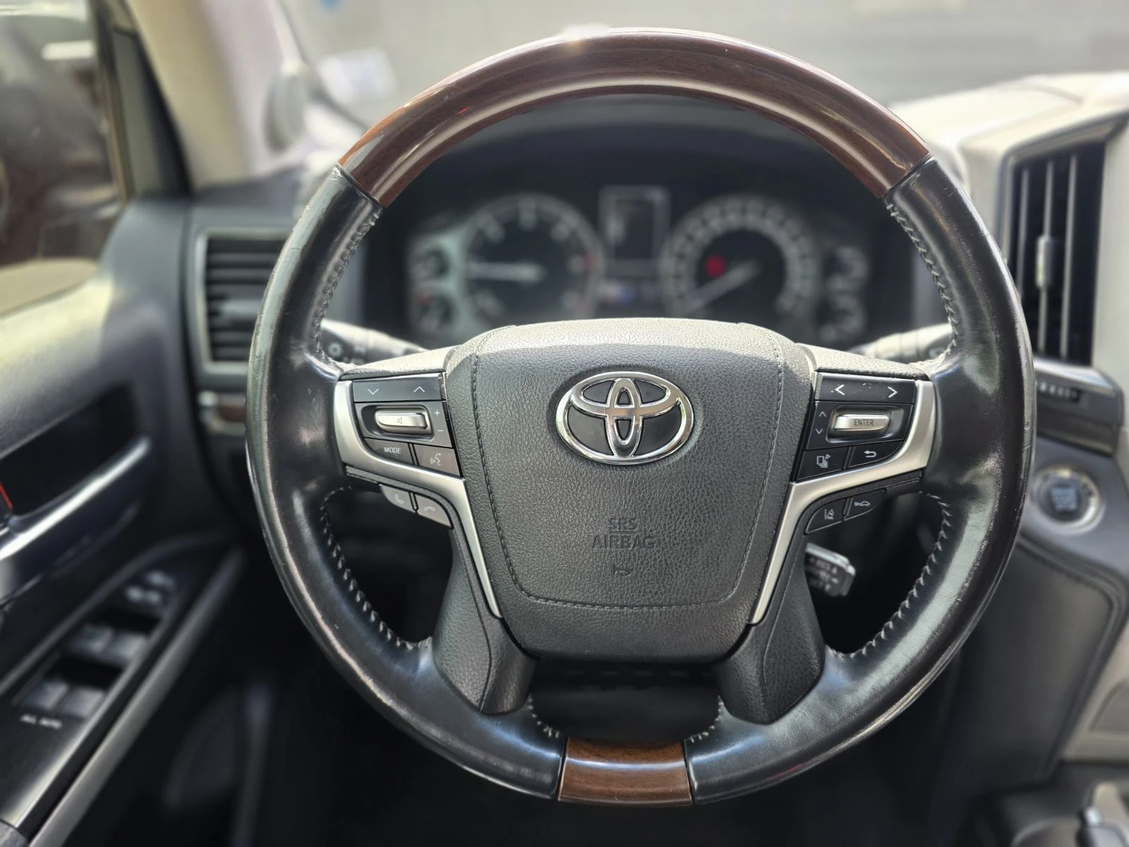 Toyota Land cruiser 200 4.5L V8, снимка 12 - Автомобили и джипове - 54908996