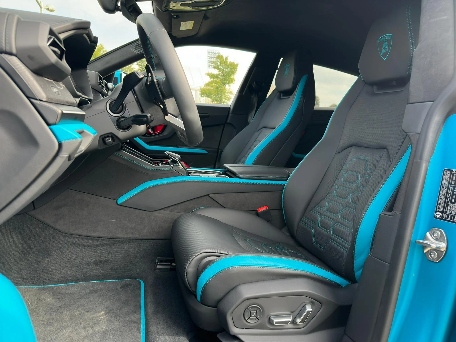 Lamborghini Urus SE , снимка 9 - Автомобили и джипове - 55586486
