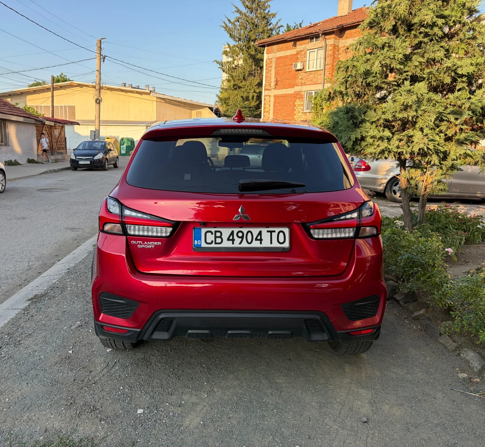 Mitsubishi Outlander Sport, снимка 5 - Автомобили и джипове - 55730398