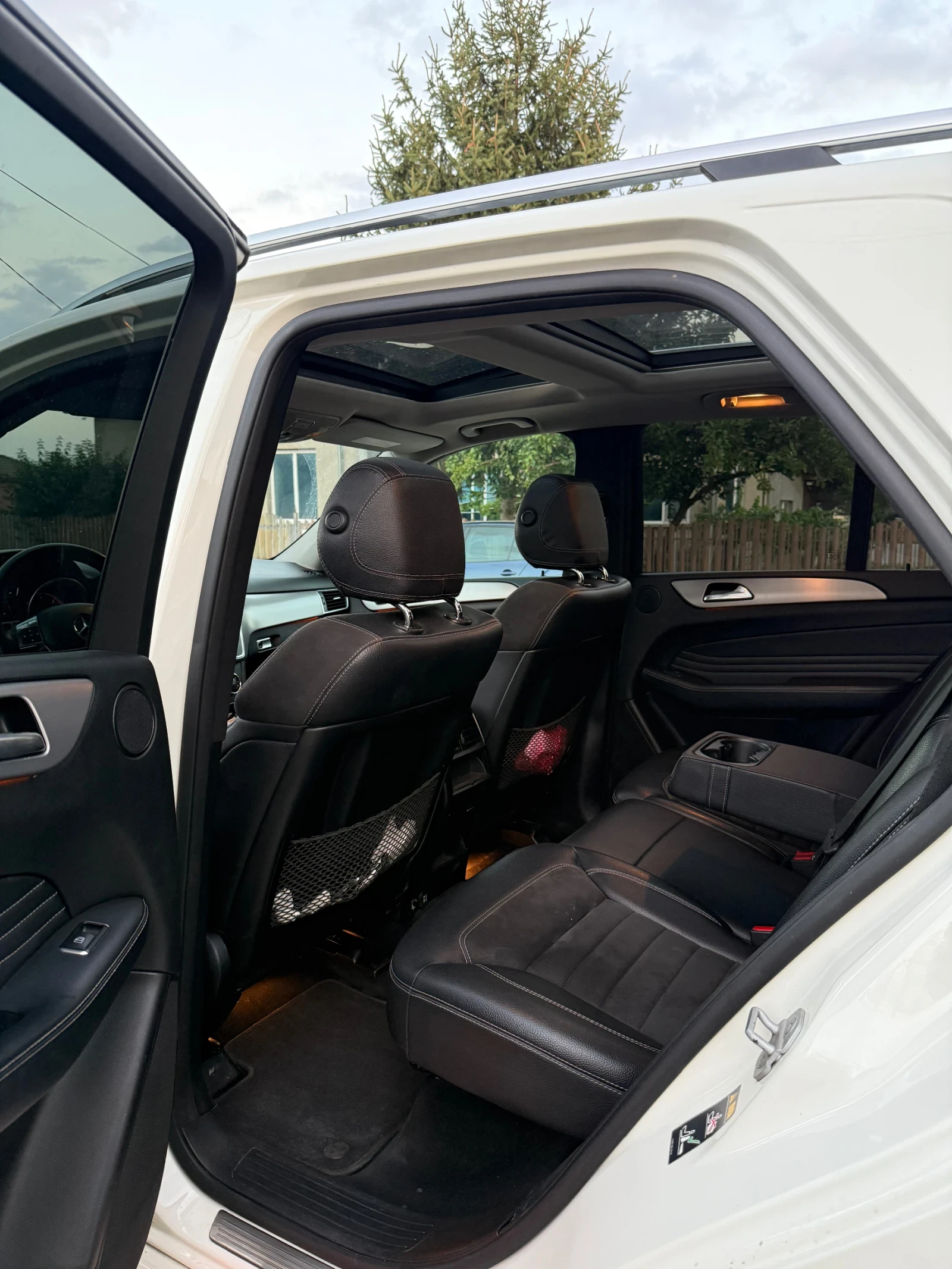 Mercedes-Benz ML 250 AMG/PANO/PREMIUM, снимка 9 - Автомобили и джипове - 55800855