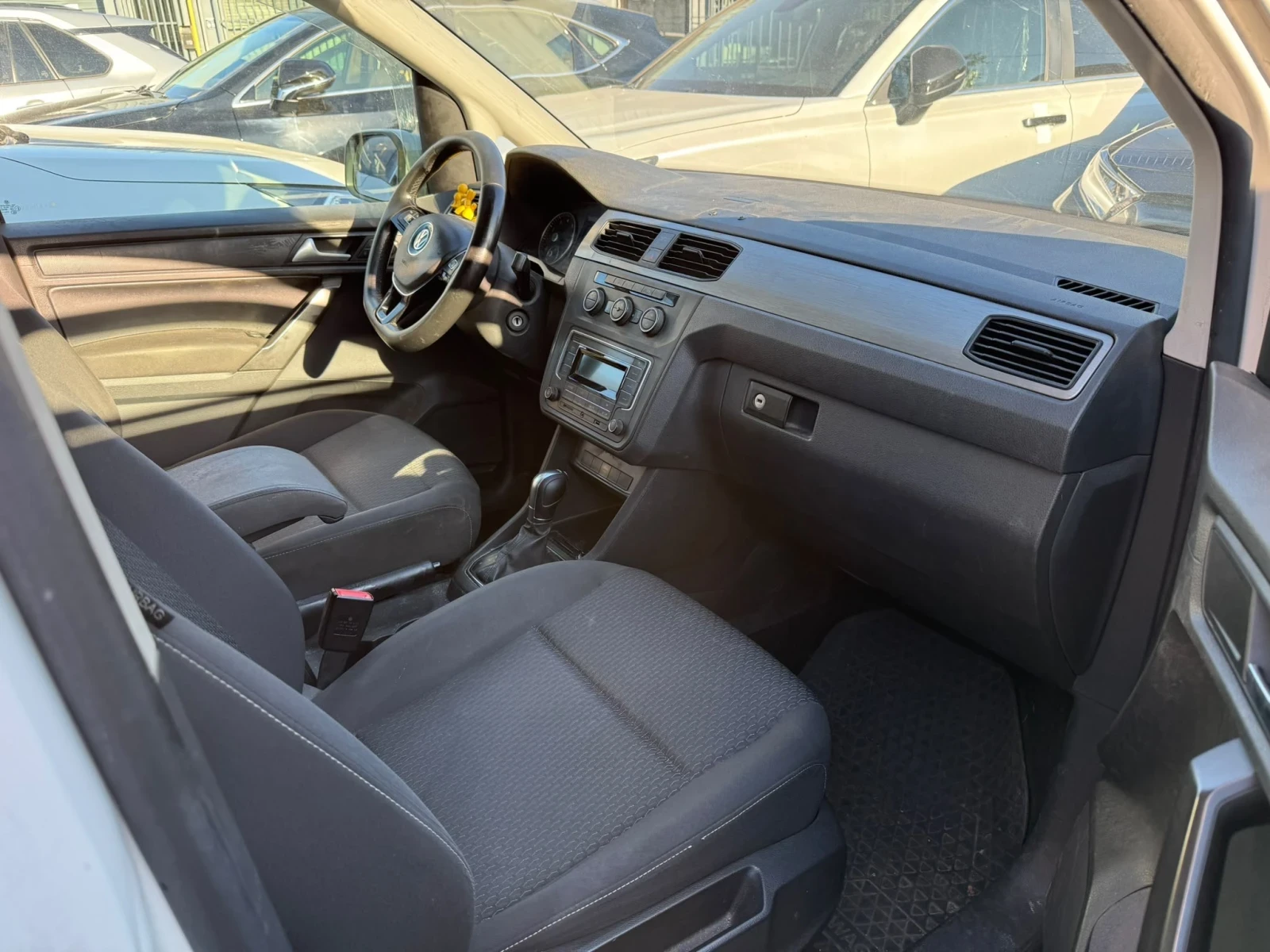 VW Caddy (КАТО НОВА)^(МЕТАН), снимка 6 - Бусове и автобуси - 56301184