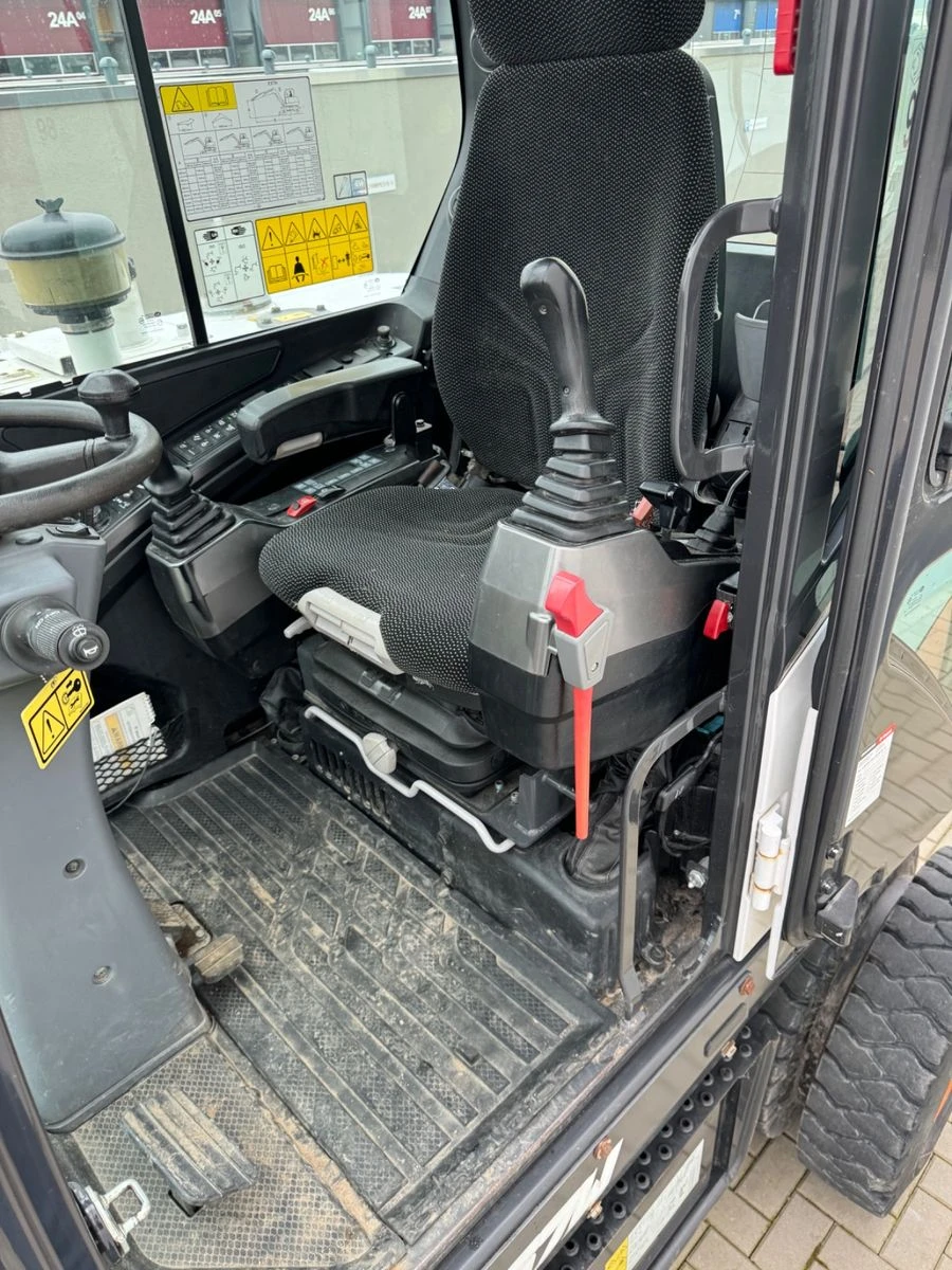 Багер Bobcat E57W - изображение 9