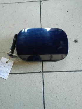 Капачка резервоар външна Мерцедес Е280 W211 седан