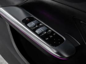 Mercedes-Benz C 300 4MATIC/DIGITAL/HEAD-UP/DRIVE-ASSISTS, снимка 16