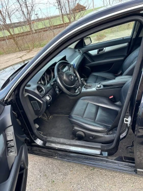 Mercedes-Benz C 300, снимка 6