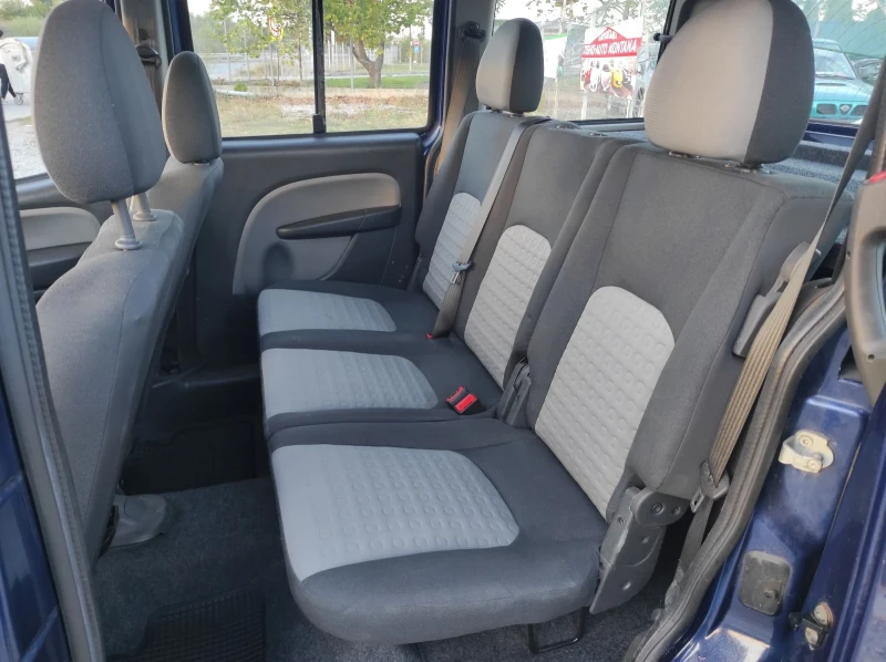 Fiat Doblo 1.9MultiJet 120к.с Климатик Пътник, снимка 8 - Автомобили и джипове - 47391831