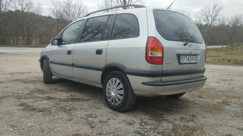 Opel Zafira, снимка 11 - Автомобили и джипове - 49004851