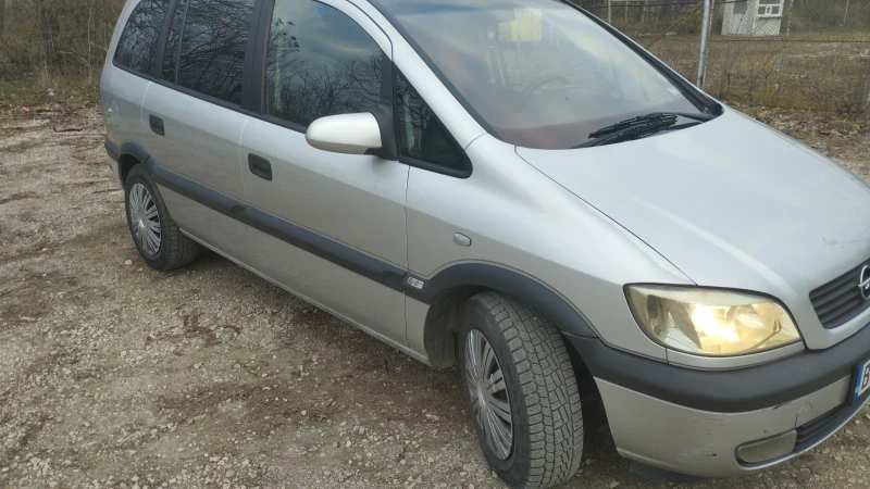 Opel Zafira, снимка 9 - Автомобили и джипове - 49004851