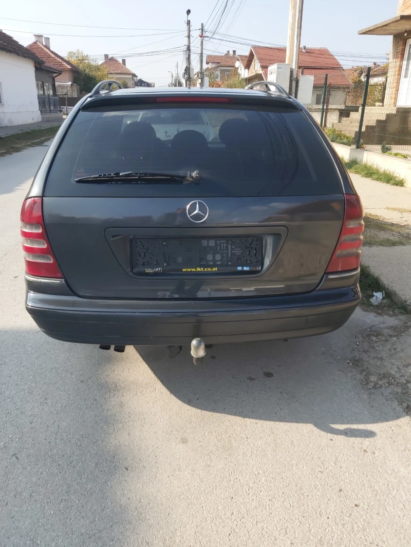 Mercedes-Benz C 220, снимка 8 - Автомобили и джипове - 49346504