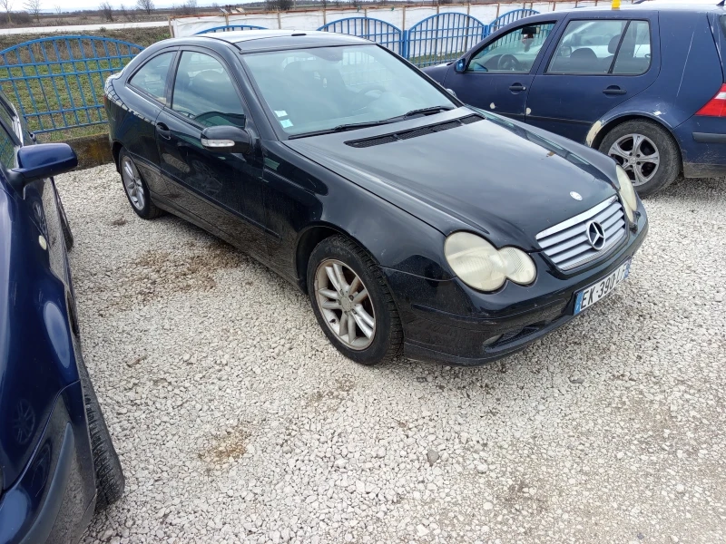 Mercedes-Benz C 220 2.2 150к.с, снимка 3 - Автомобили и джипове - 49551851