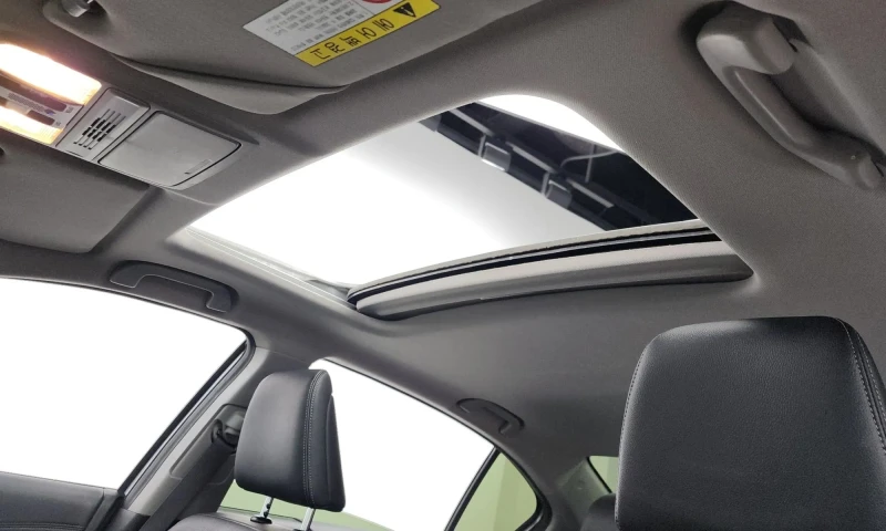 Honda Accord 2.0 Hybrid 9Th, снимка 16 - Автомобили и джипове - 51428190