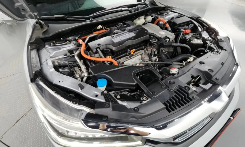 Honda Accord 2.0 Hybrid 9Th, снимка 5 - Автомобили и джипове - 51428190