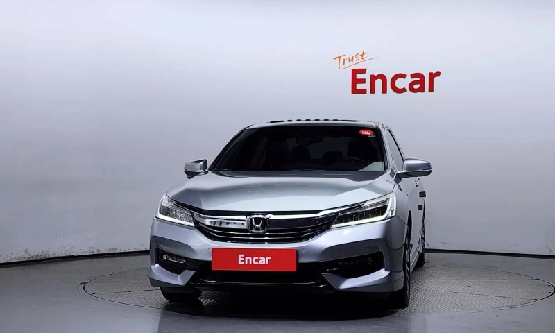 Honda Accord 2.0 Hybrid 9Th, снимка 3 - Автомобили и джипове - 51428190