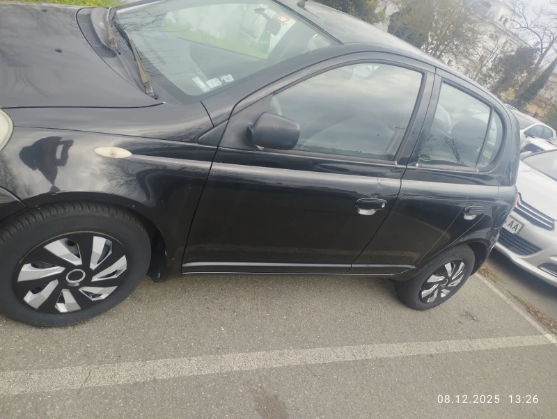 Toyota Yaris, снимка 8 - Автомобили и джипове - 52416139