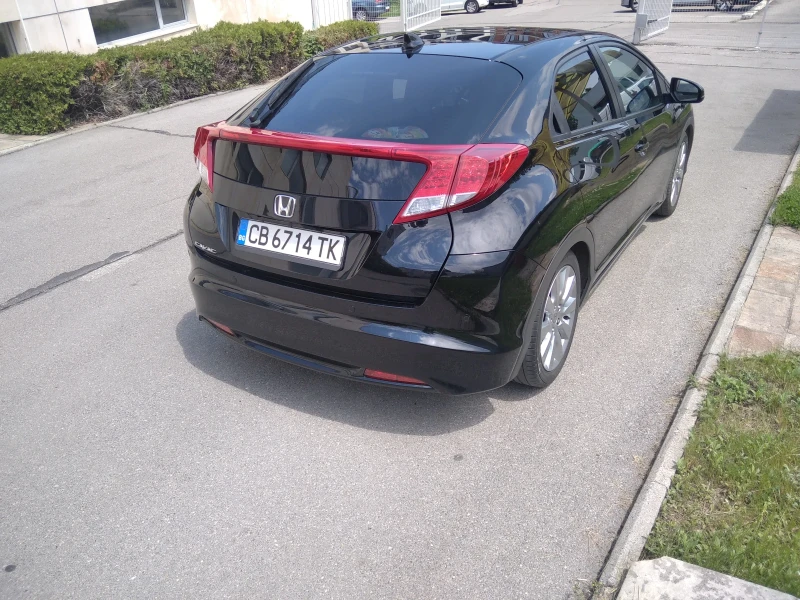 Honda Civic 1.8 бензин/газ Автоматик, снимка 4 - Автомобили и джипове - 52472214