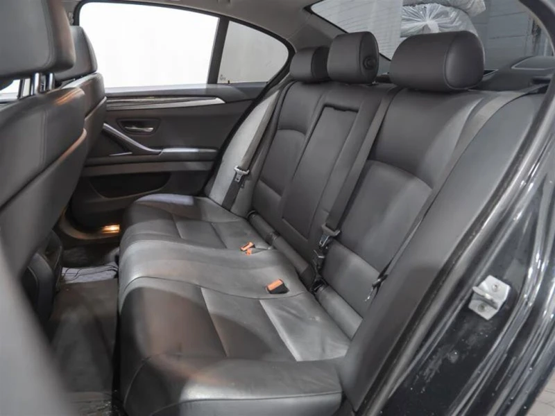 BMW 535 * АВТО КРЕДИТ* ЦЕНА ДО БГ * СЕРВИЗНА ИСТОРИЯ * , снимка 8 - Автомобили и джипове - 52727373