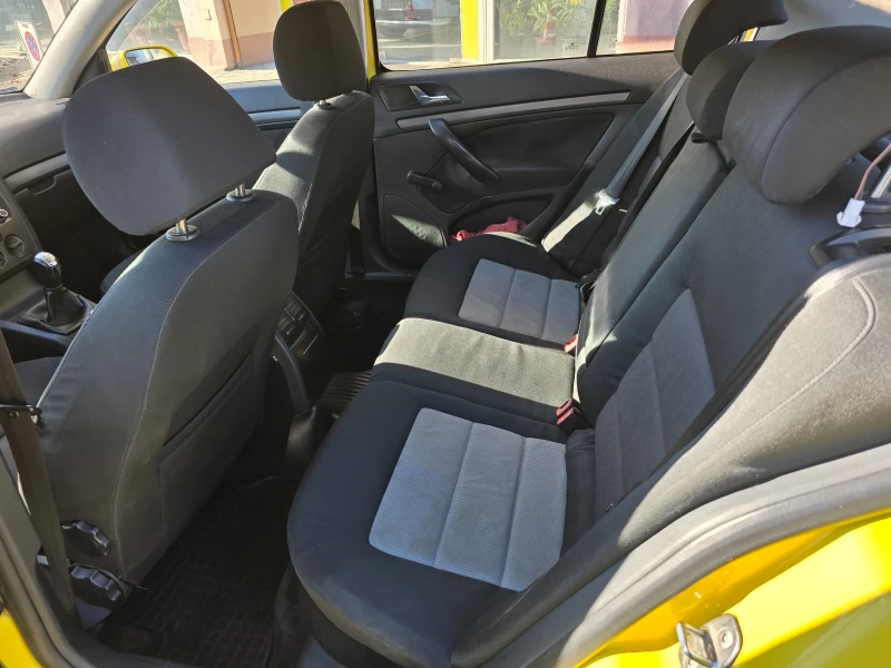 Skoda Octavia 1.6 , снимка 8 - Автомобили и джипове - 52934934