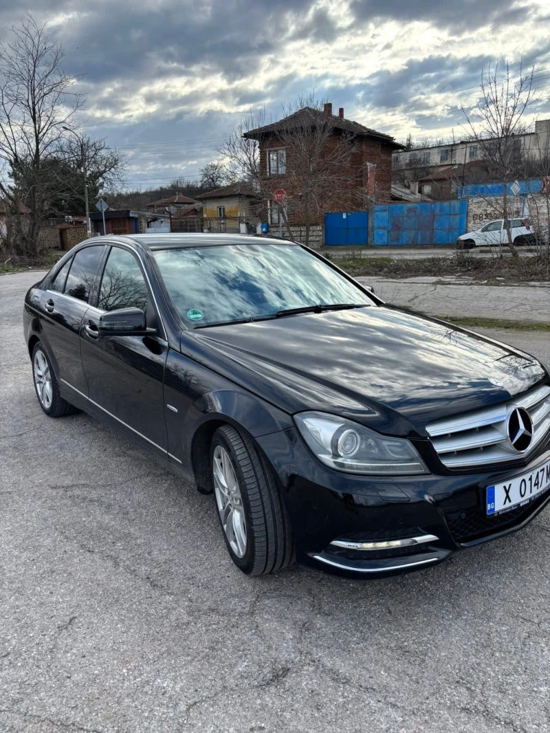 Mercedes-Benz C 300, снимка 2 - Автомобили и джипове - 52977155