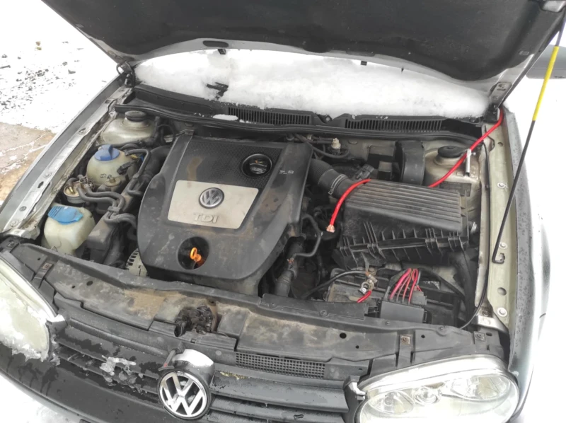 VW Golf, снимка 4 - Автомобили и джипове - 53135422