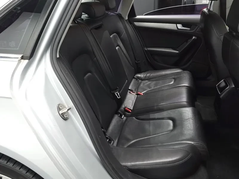 Audi A4 2.0 TFSI Quattro, снимка 11 - Автомобили и джипове - 54548621
